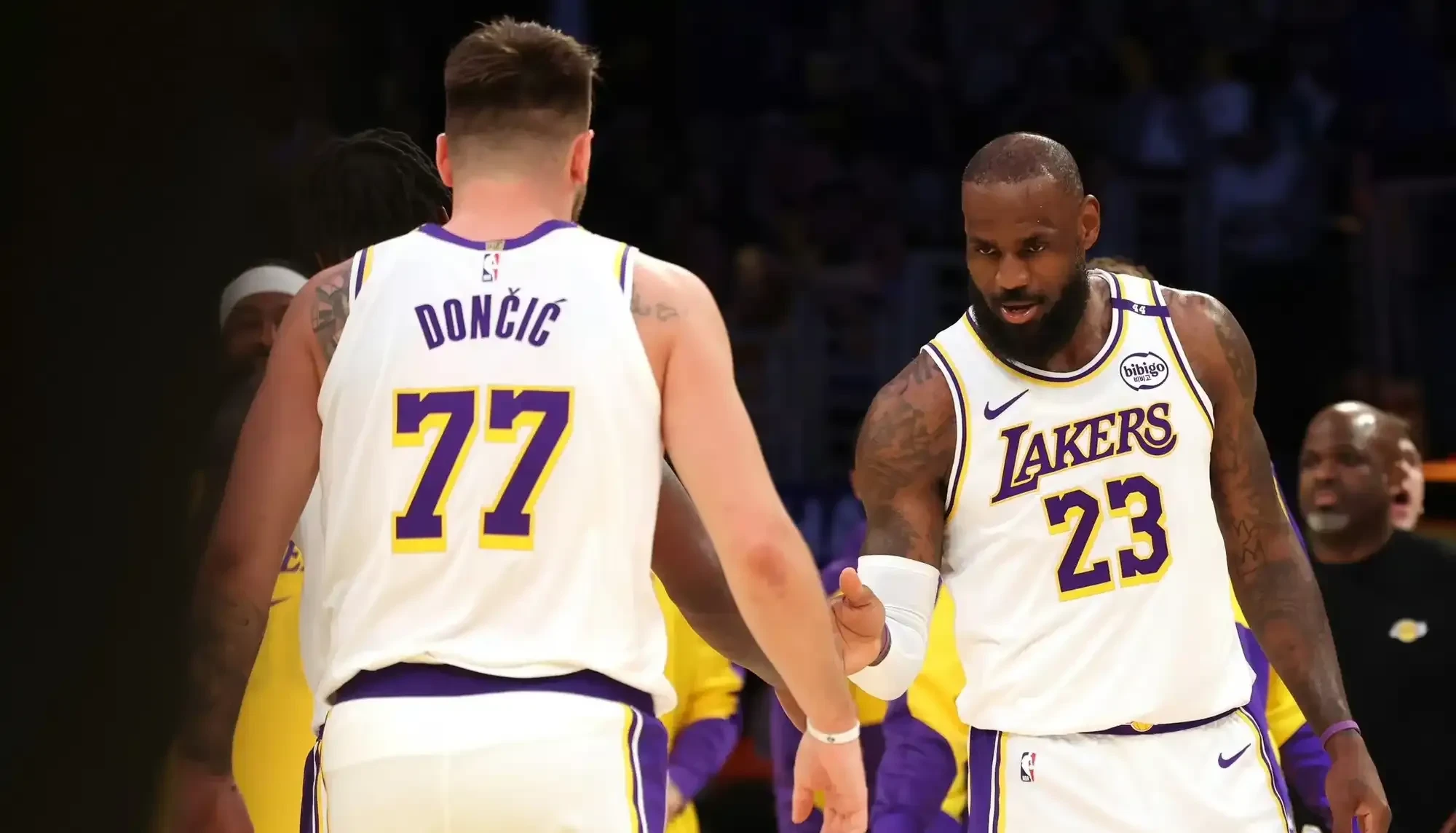  费德勒巅峰对决，浓眉哥与90激战阿森纳分钟，爆冷胜负难料！-九游会